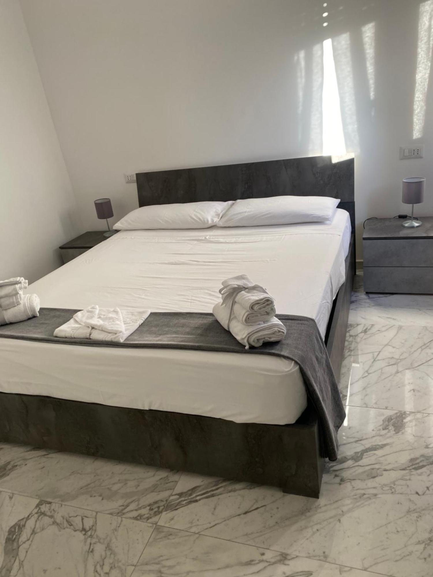 B&B De Rossi185 Bari Extérieur photo